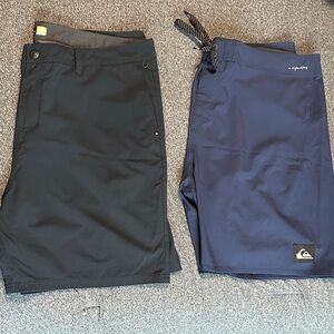 Quiksilver Black & Navy Men's Shorts Two-Pack size 40
